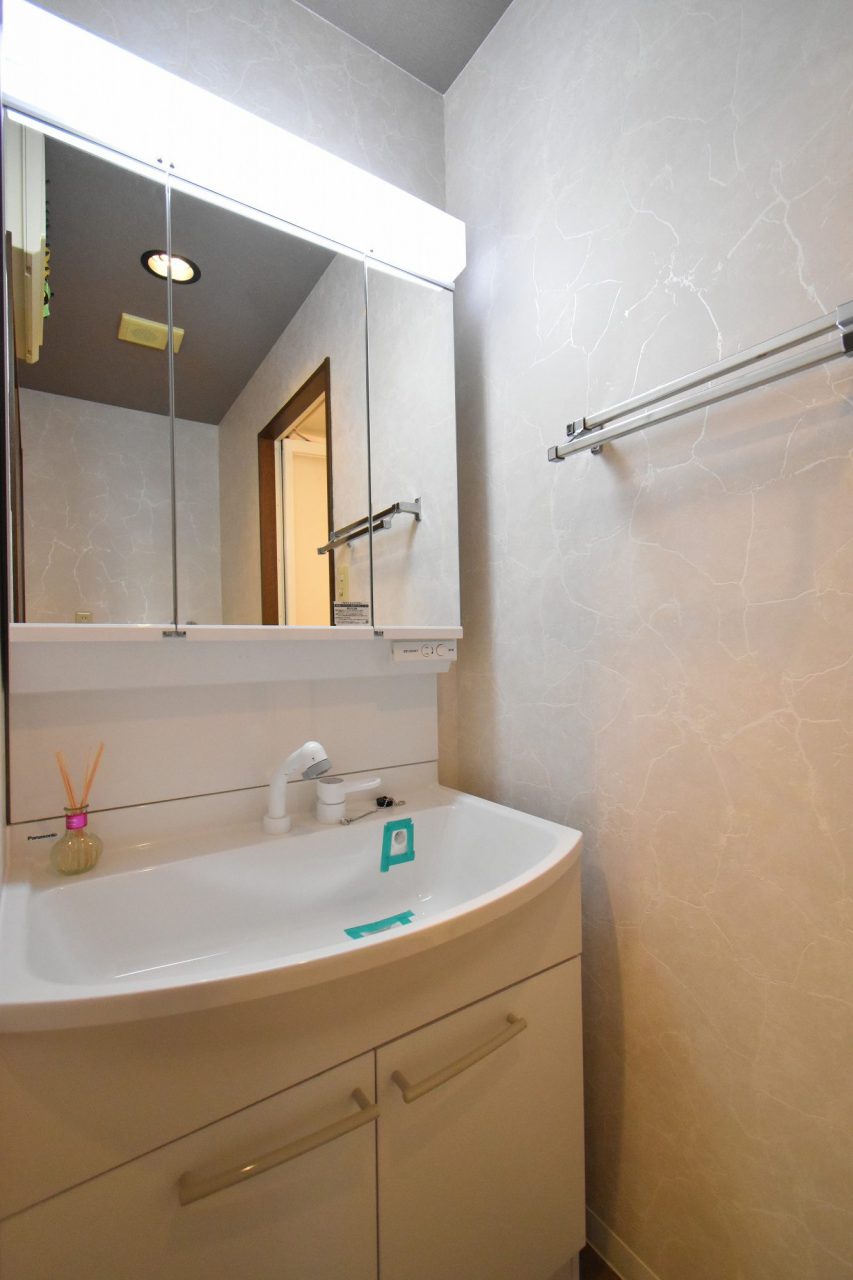 画像:洗面化粧台