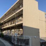 サムネイル：建物外観