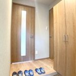 サムネイル:玄関