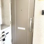 サムネイル:玄関ドア