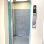 サムネイル:エレベーター