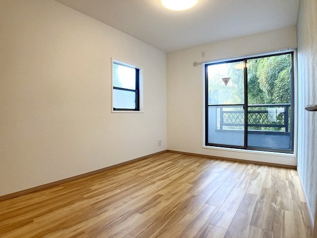 画像:洋室2(3階)