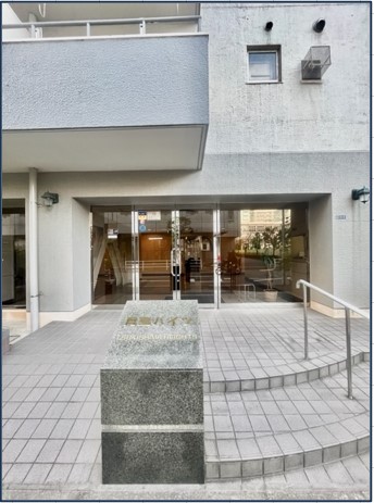 画像:エントランス前