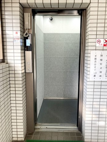 画像:エレベーター