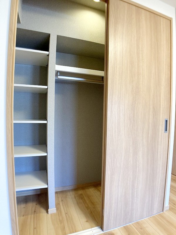 画像:システム収納(洋室3)