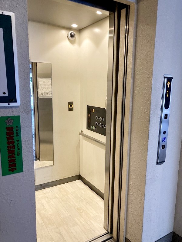 画像:エレベーター