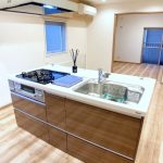 サムネイル：キッチン（アイランド式）