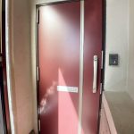 サムネイル：玄関ドア