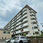 サムネイル：建物外観